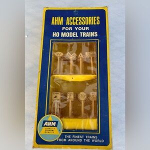 Santa Fe HO Model accessories